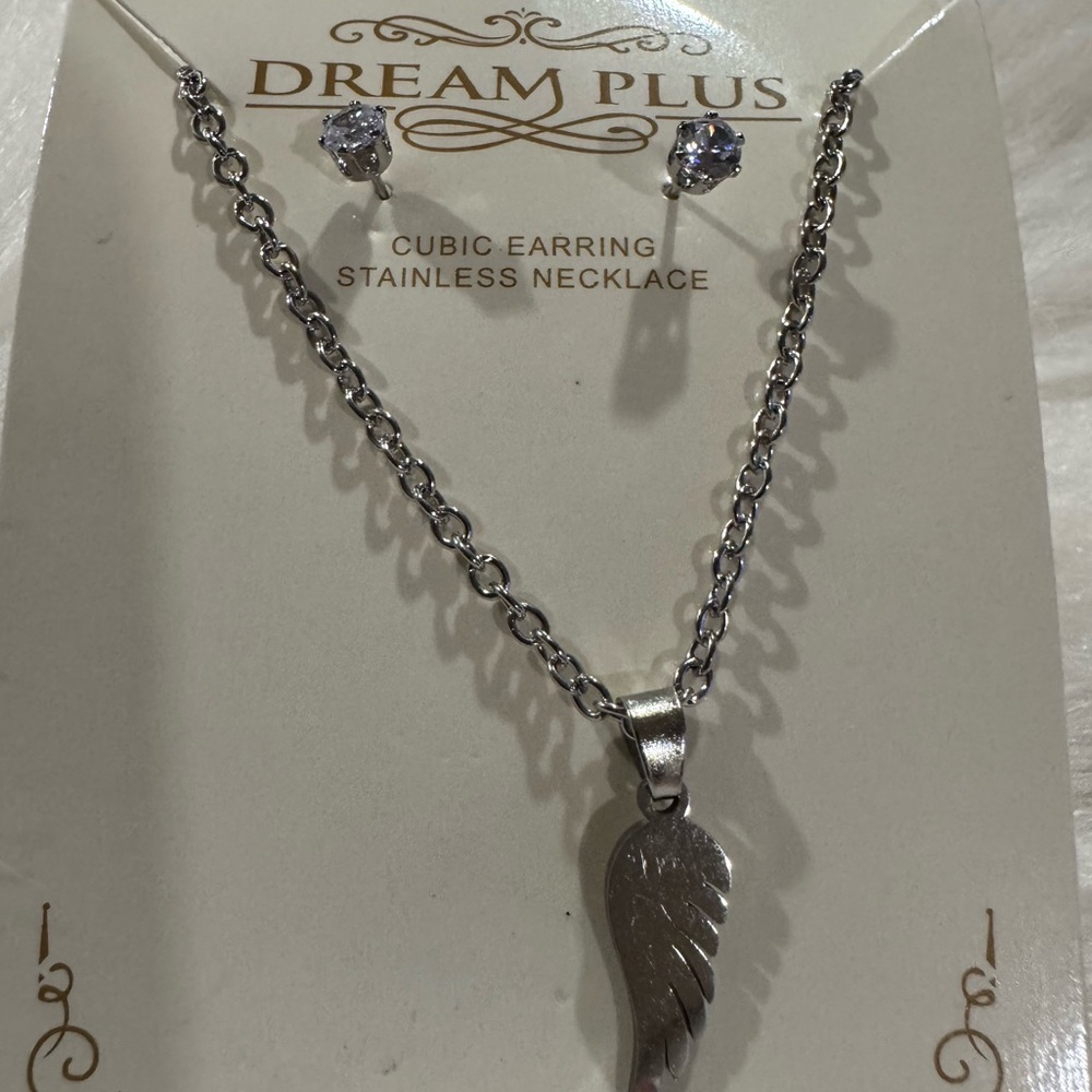 Silver Wing Necklace and Earring Set